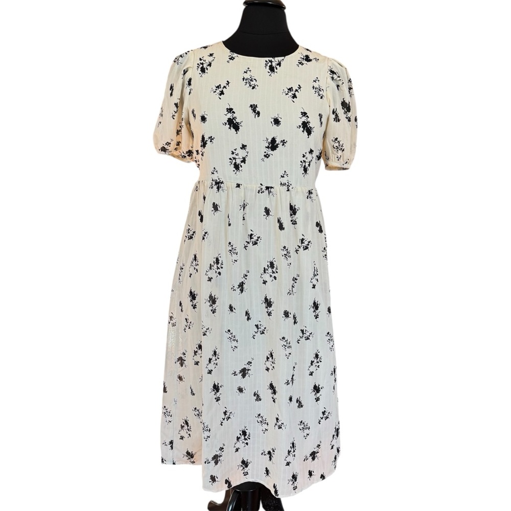 Dazy Floral Print Cream Dress Size Small
